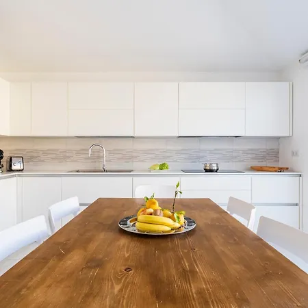 Апартаменты Penthouse In The Center With Wonderful View Тортоли